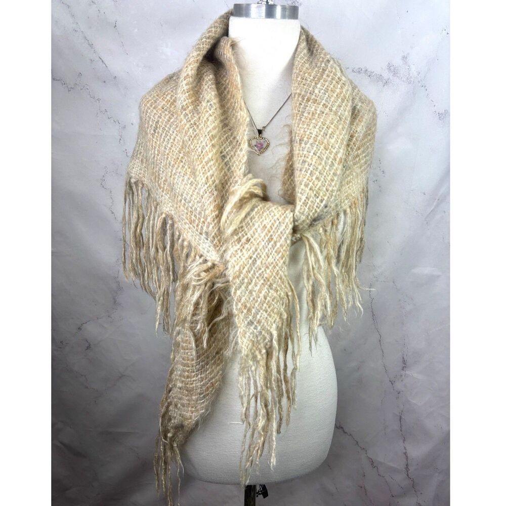 Vtg 40s Hand Loomed Wool Mohair Stole Shawl Wrap Scarf Knit fringe Fuzzy Cottage